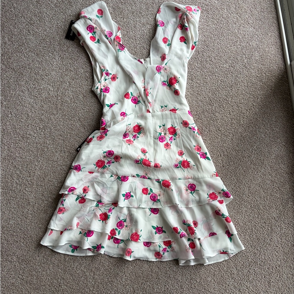 Express Floral Ruffle Dress - Picture 3 of 5